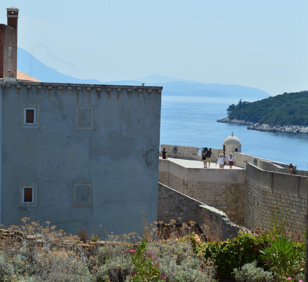 Lovely Holiday House Othello Next To The Buza Beach Dubrovnik Exterior photo