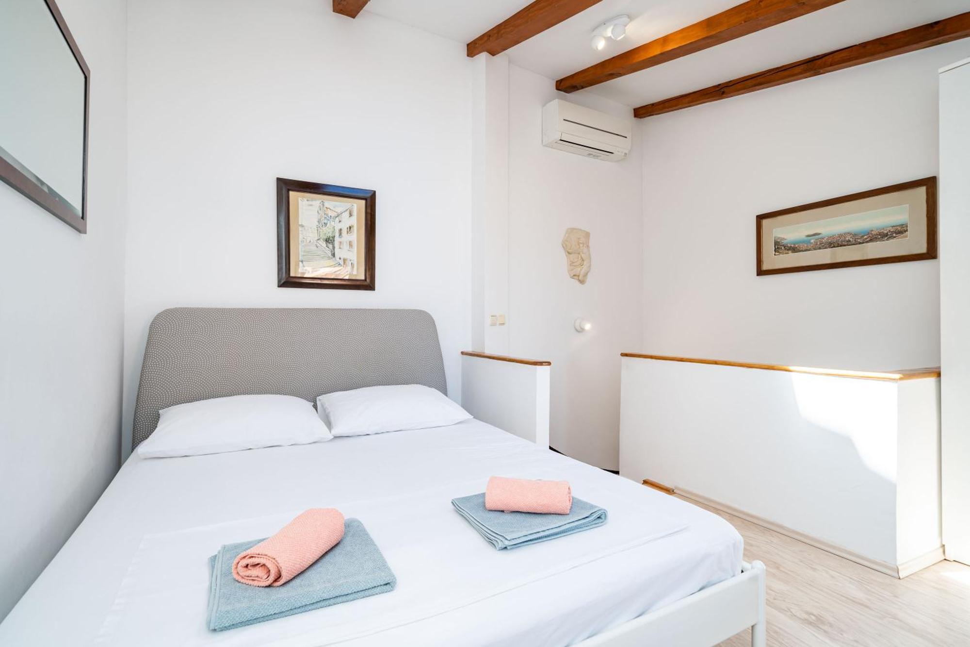 Lovely Holiday House Othello Next To The Buza Beach Dubrovnik Exterior photo